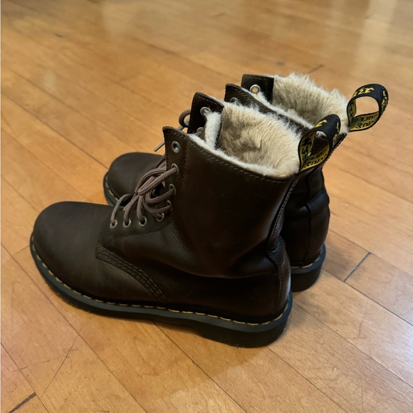 Dr. Martens Women's Serena Burnished Wyoming Chukka Boot - Picture 6 of 8